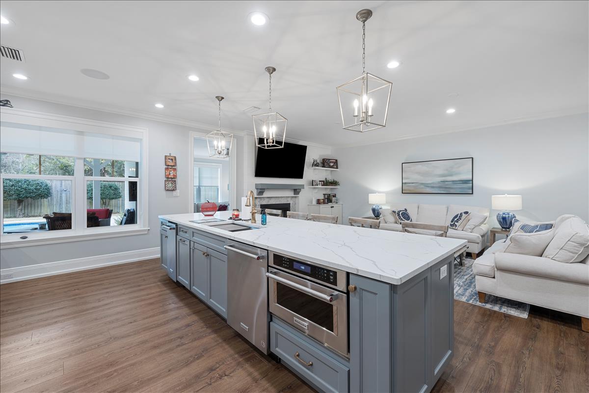 SANDESTIN ESTATES - Residential