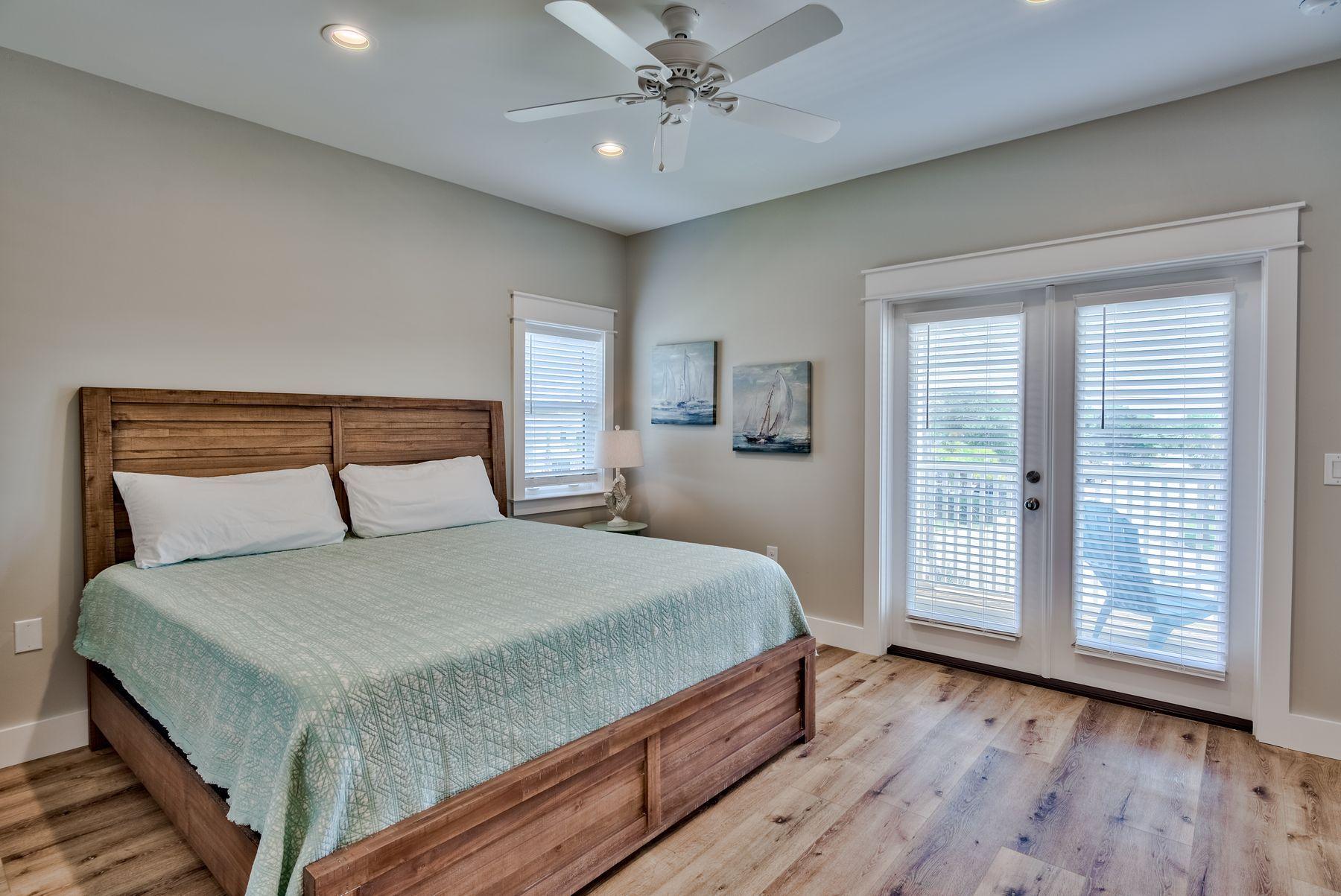 CRYSTAL BEACH - Residential