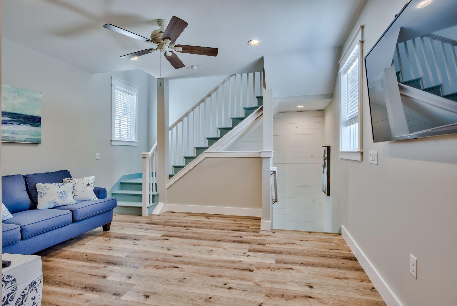 CRYSTAL BEACH - Residential