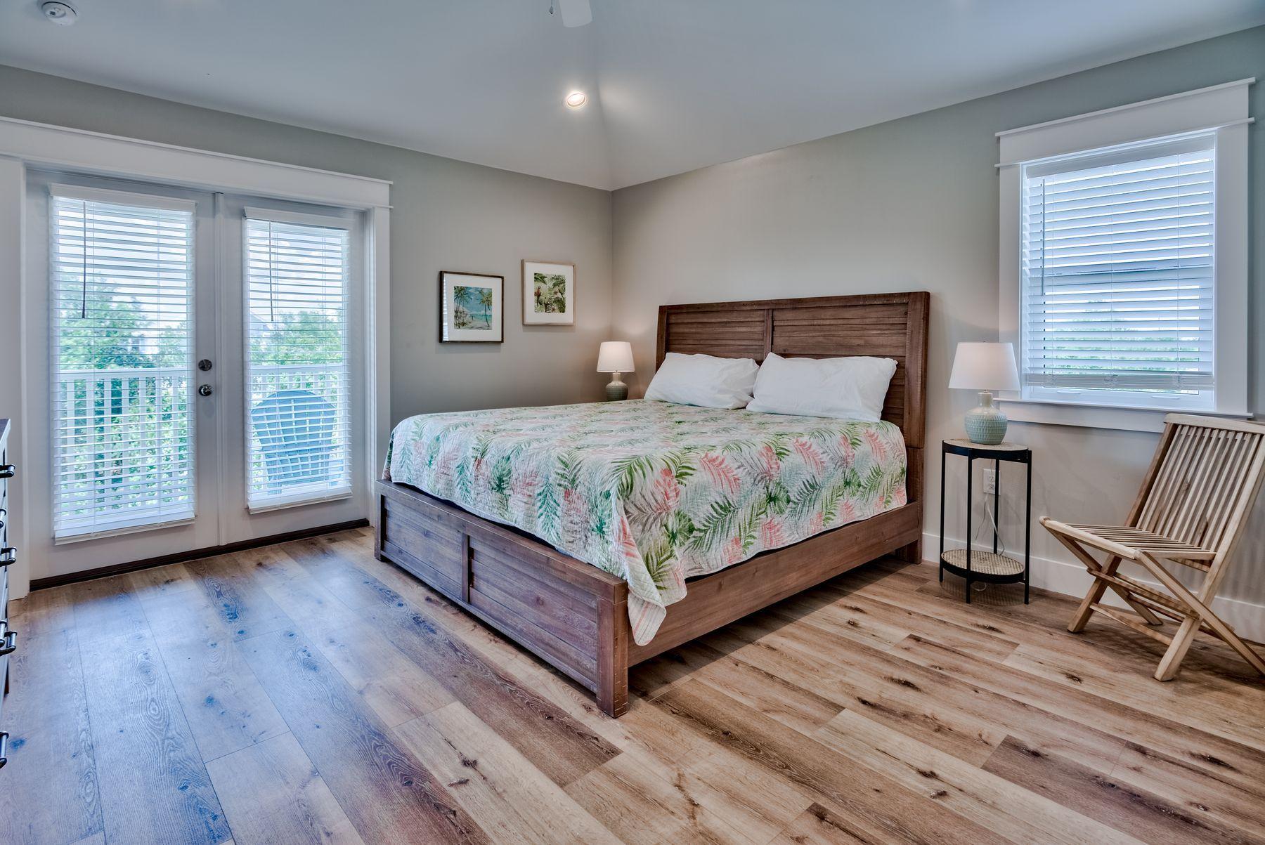 CRYSTAL BEACH - Residential