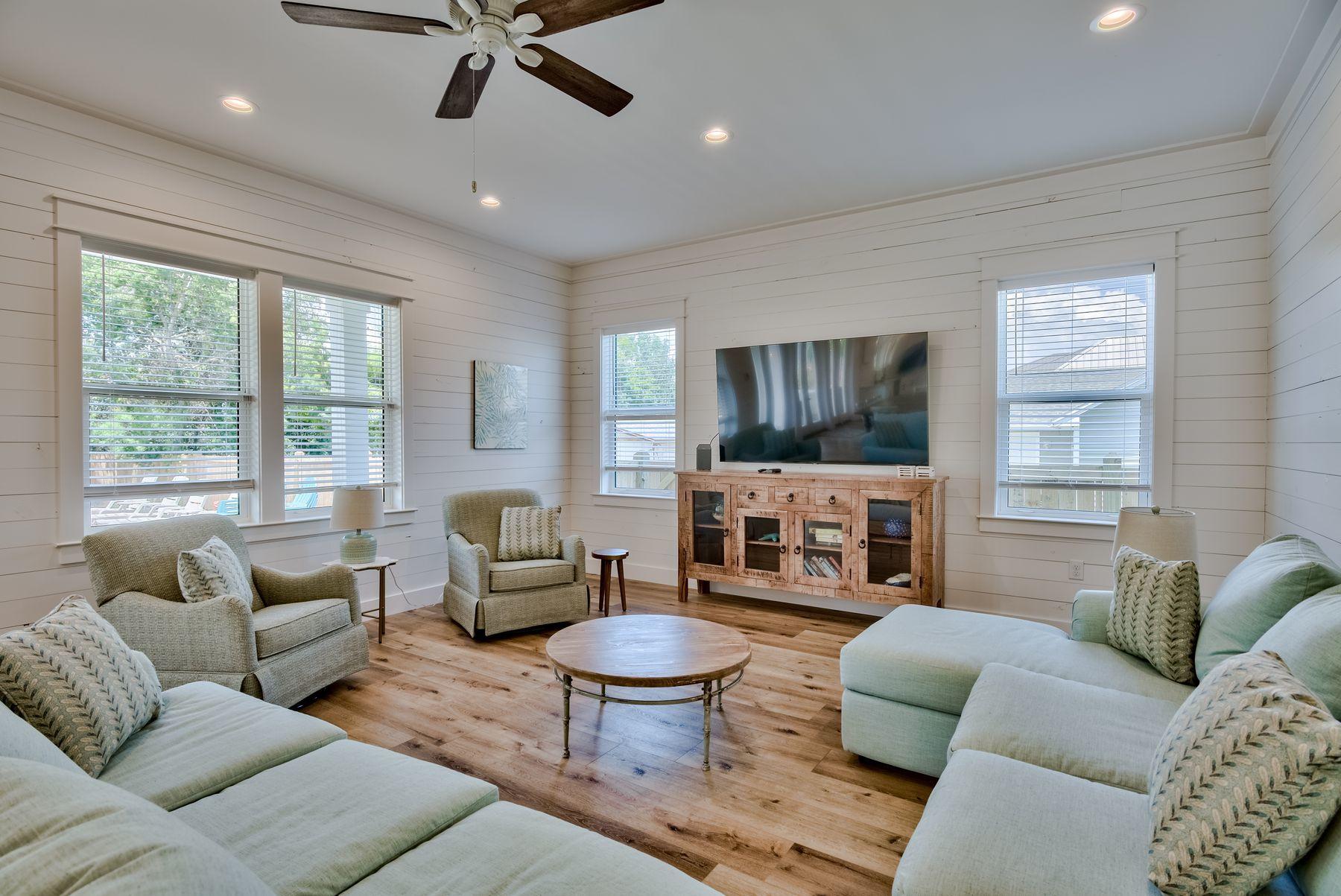 CRYSTAL BEACH - Residential