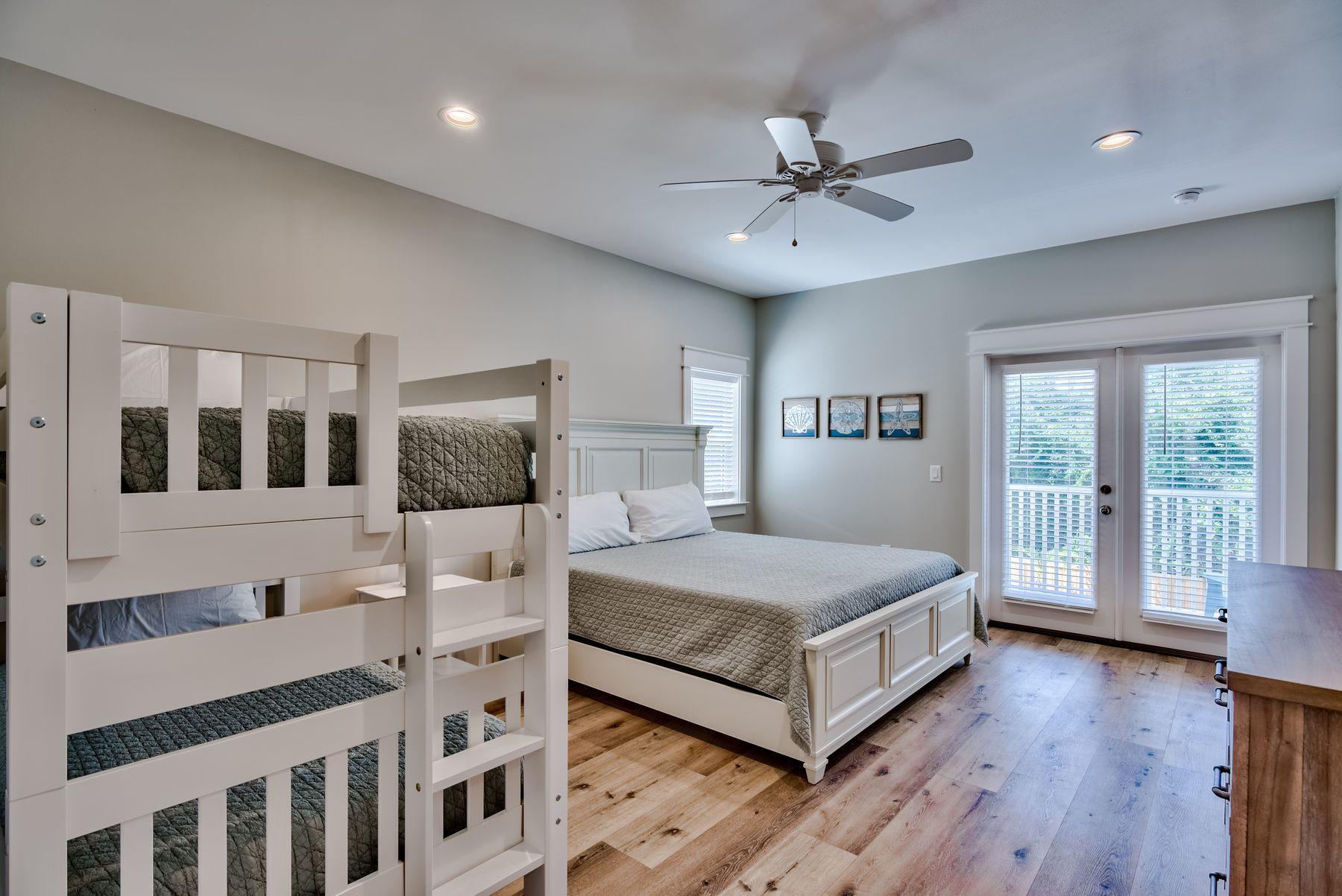 CRYSTAL BEACH - Residential