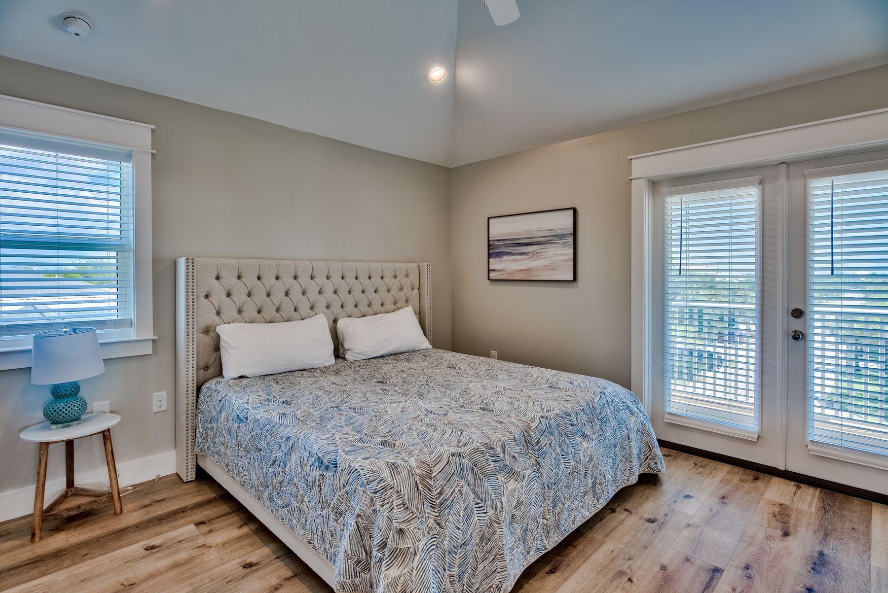 CRYSTAL BEACH - Residential