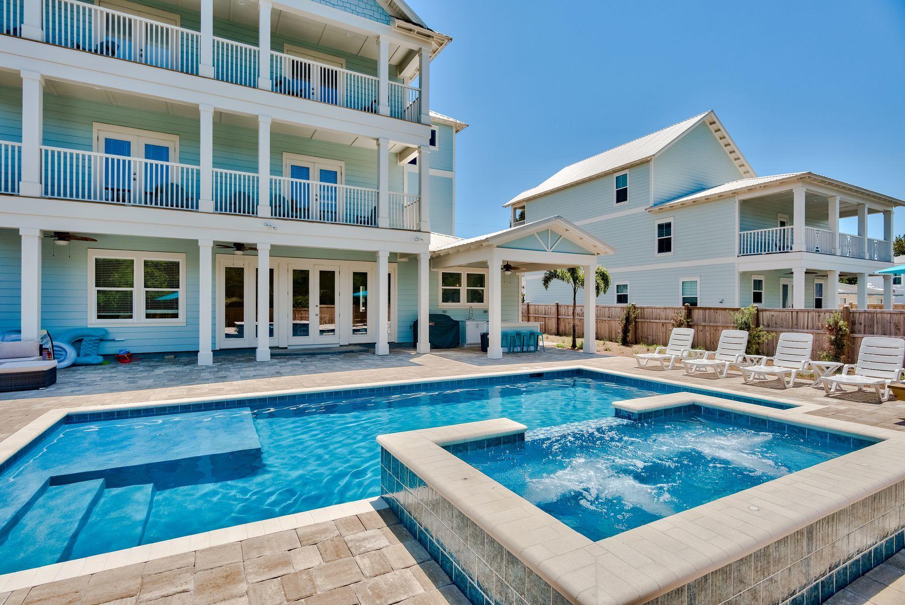 CRYSTAL BEACH - Residential