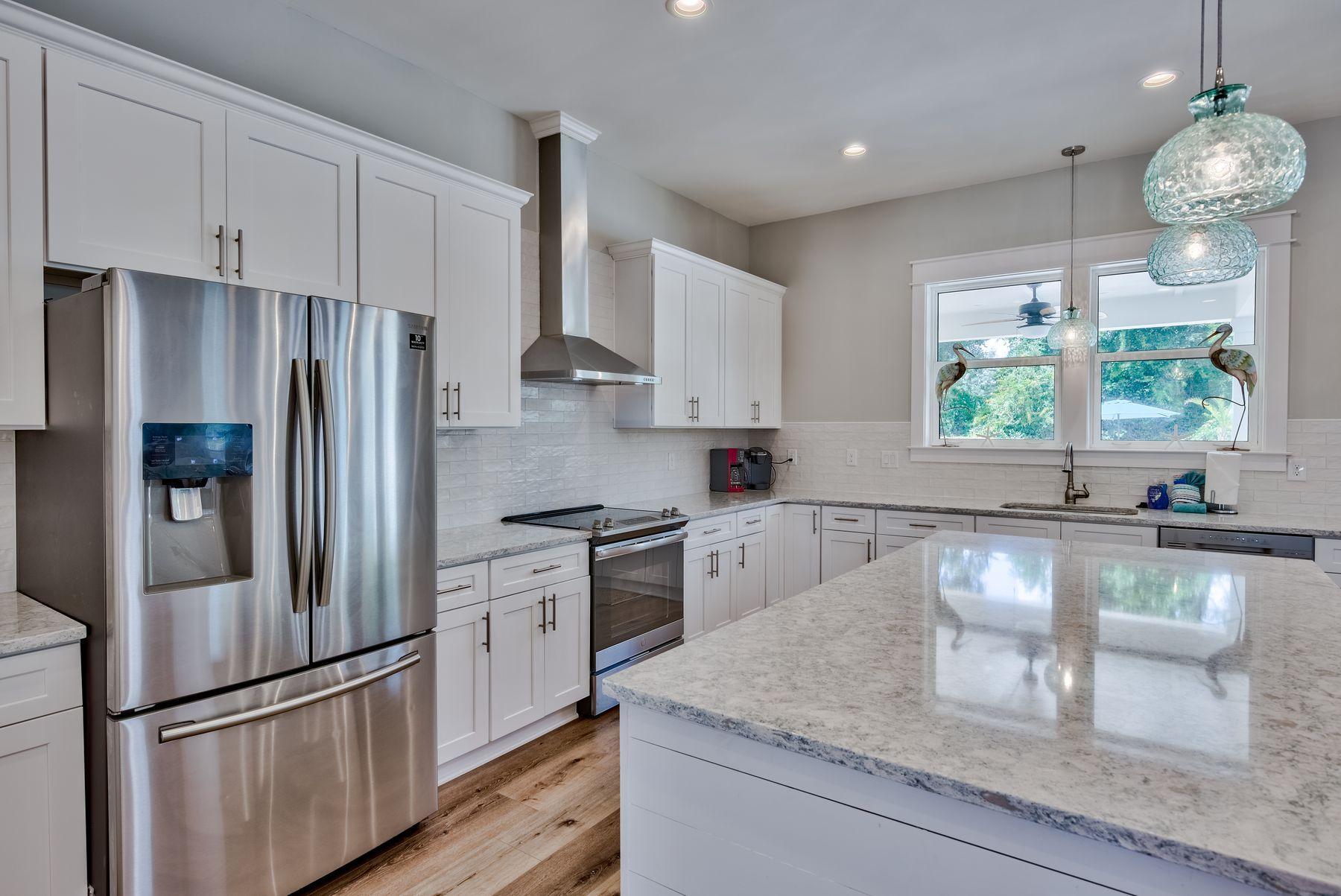 CRYSTAL BEACH - Residential