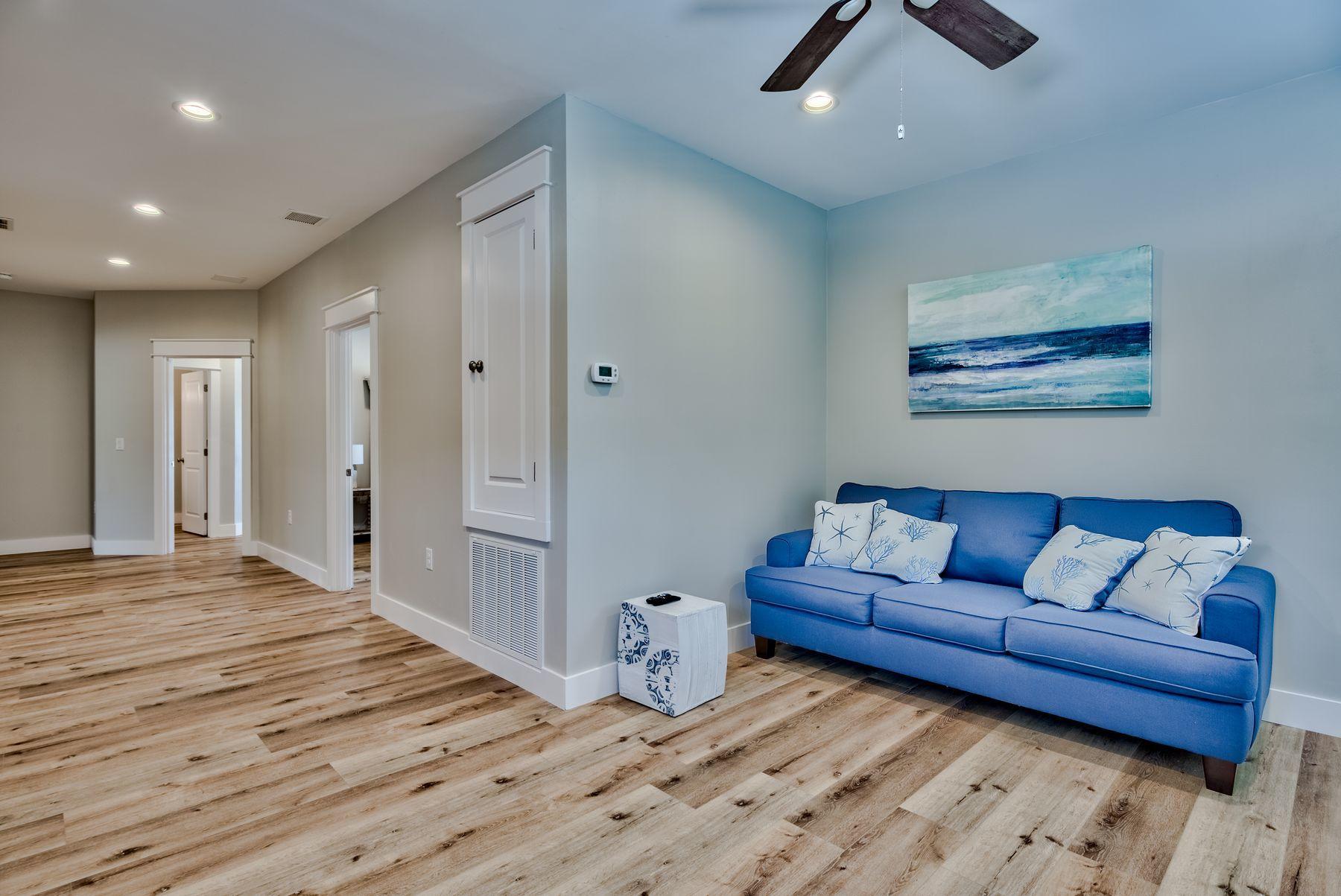 CRYSTAL BEACH - Residential