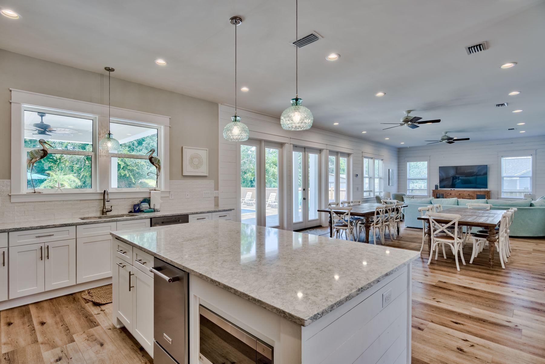 CRYSTAL BEACH - Residential