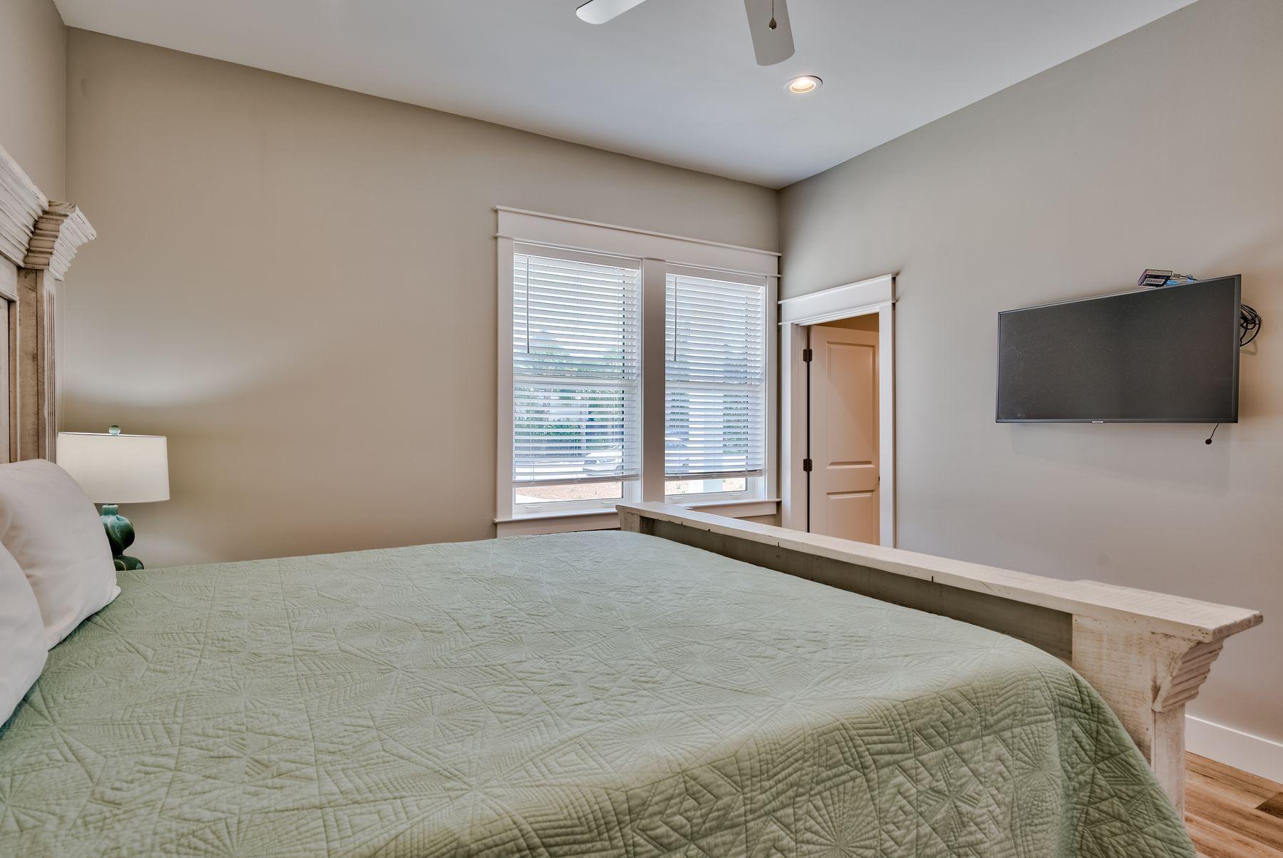 CRYSTAL BEACH - Residential