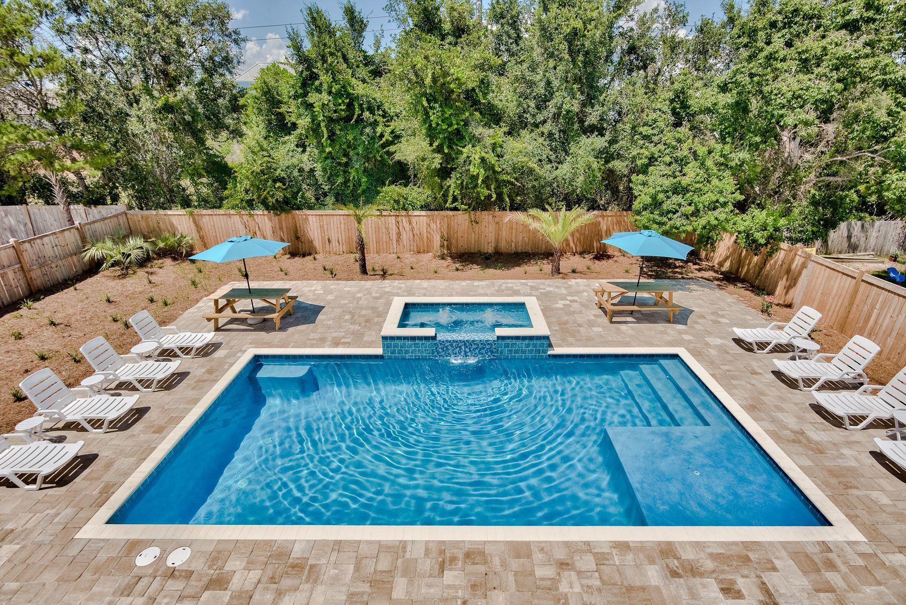 CRYSTAL BEACH - Residential