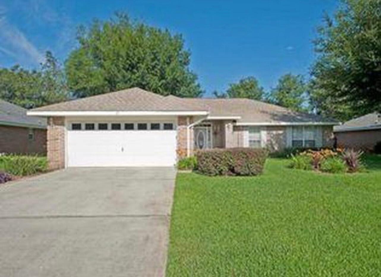 MACK BAYOU POINTE - Residential Lease