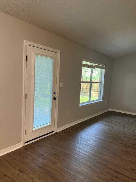 MACK BAYOU POINTE - Residential Lease