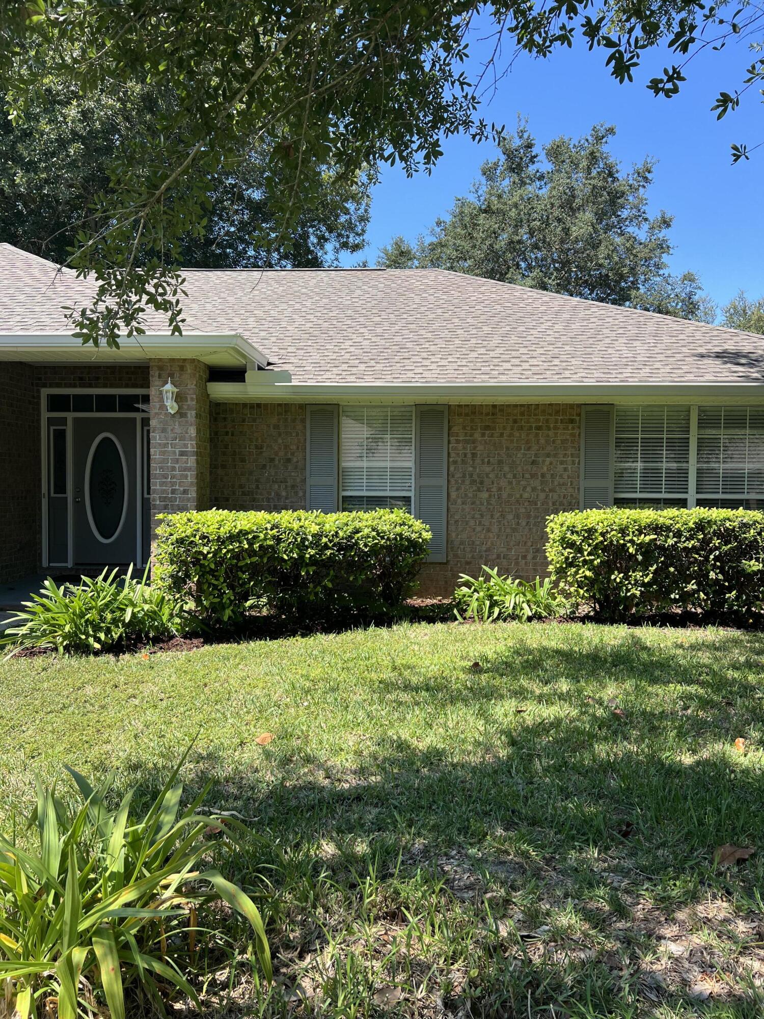 MACK BAYOU POINTE - Residential Lease