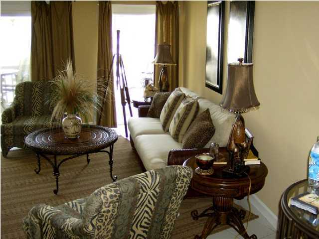 EL MATADOR CONDO - Residential