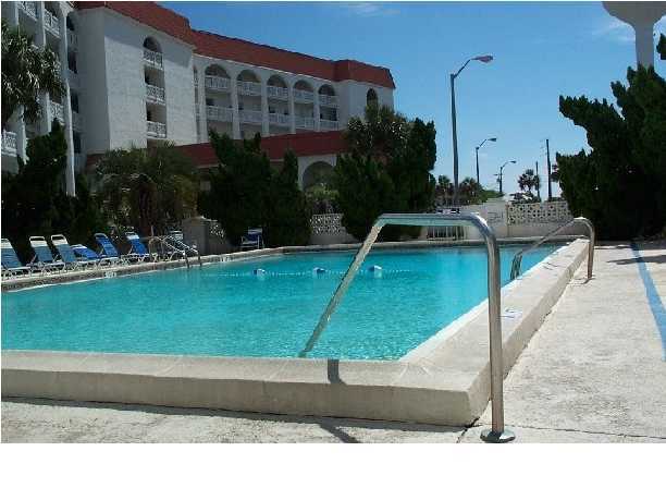 EL MATADOR CONDO - Residential