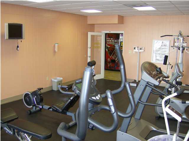 EL MATADOR CONDO - Residential