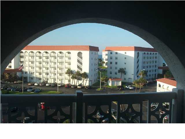 EL MATADOR CONDO - Residential