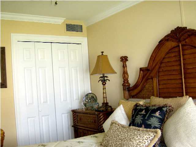 EL MATADOR CONDO - Residential