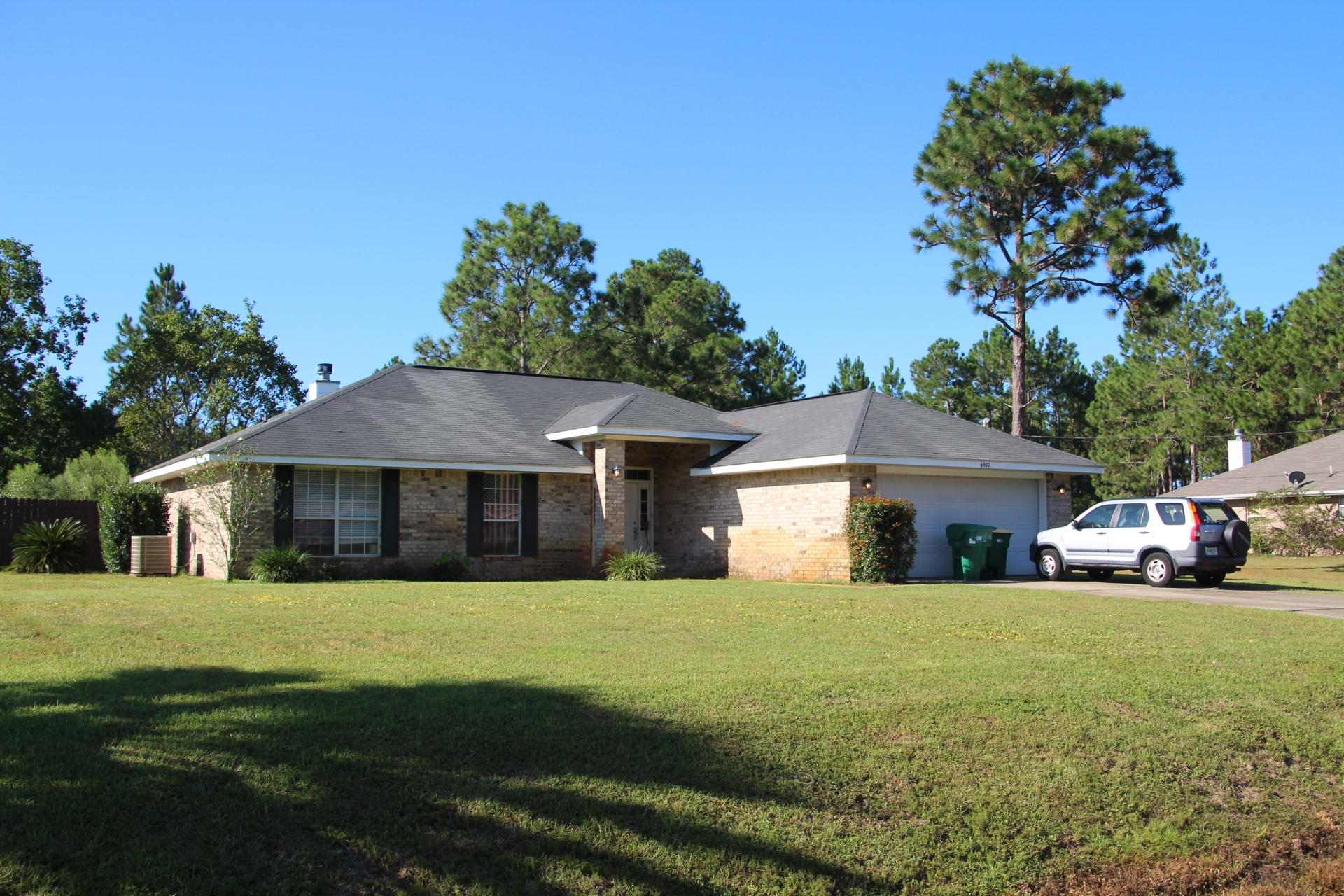 HOLLEY BY THE SEA - Residential