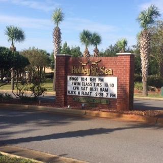 HOLLEY BY THE SEA - Residential