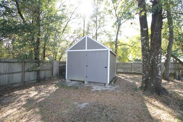 KINDAL'S CORNER - Residential