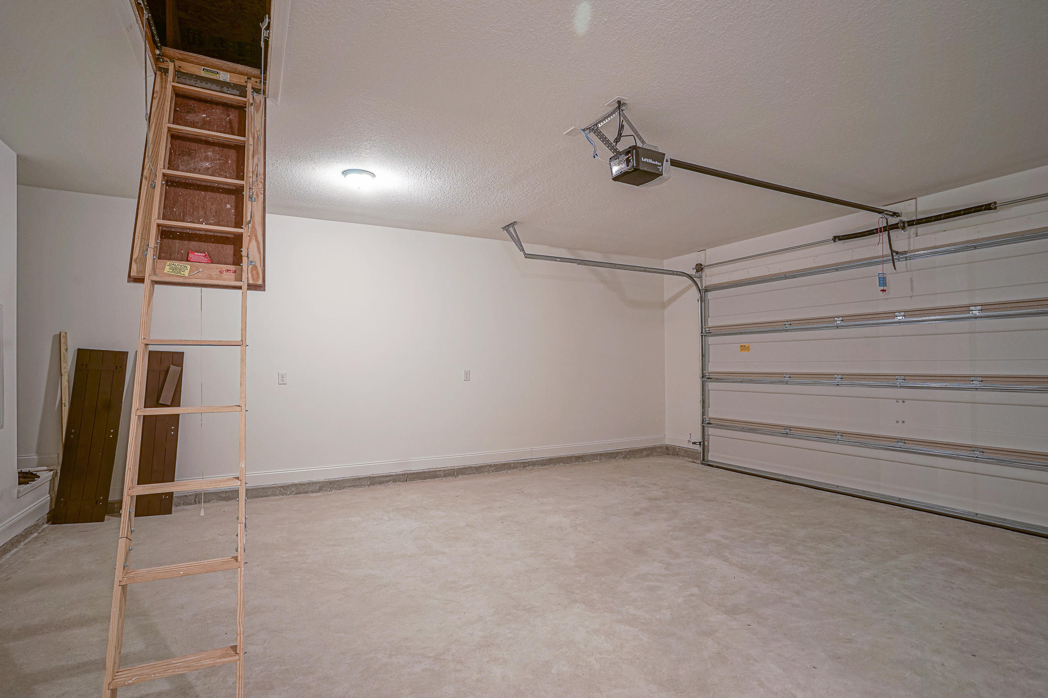 TIMBERLAND RIDGE - Residential