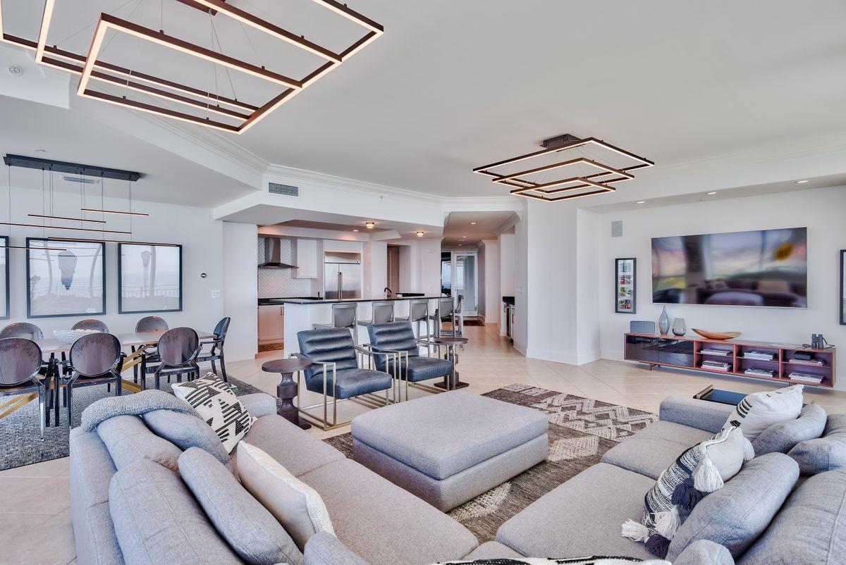 SIGNATURE BEACH - Residential