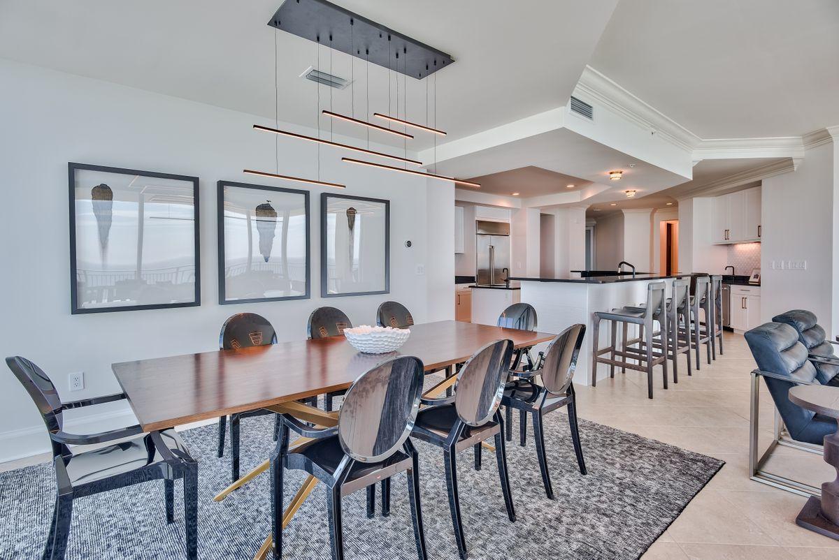 SIGNATURE BEACH - Residential