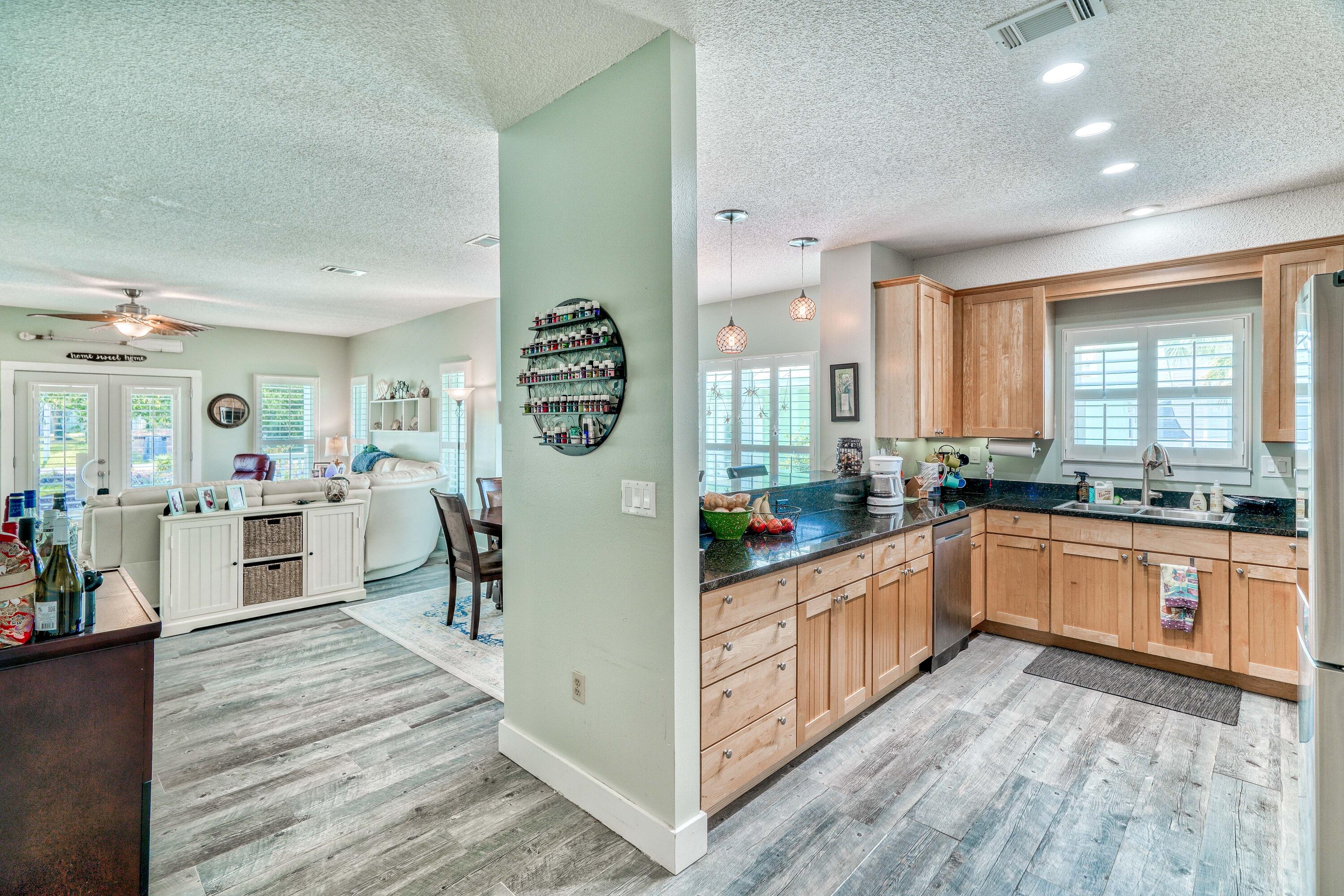 BEACH HIGHLANDS - Residential
