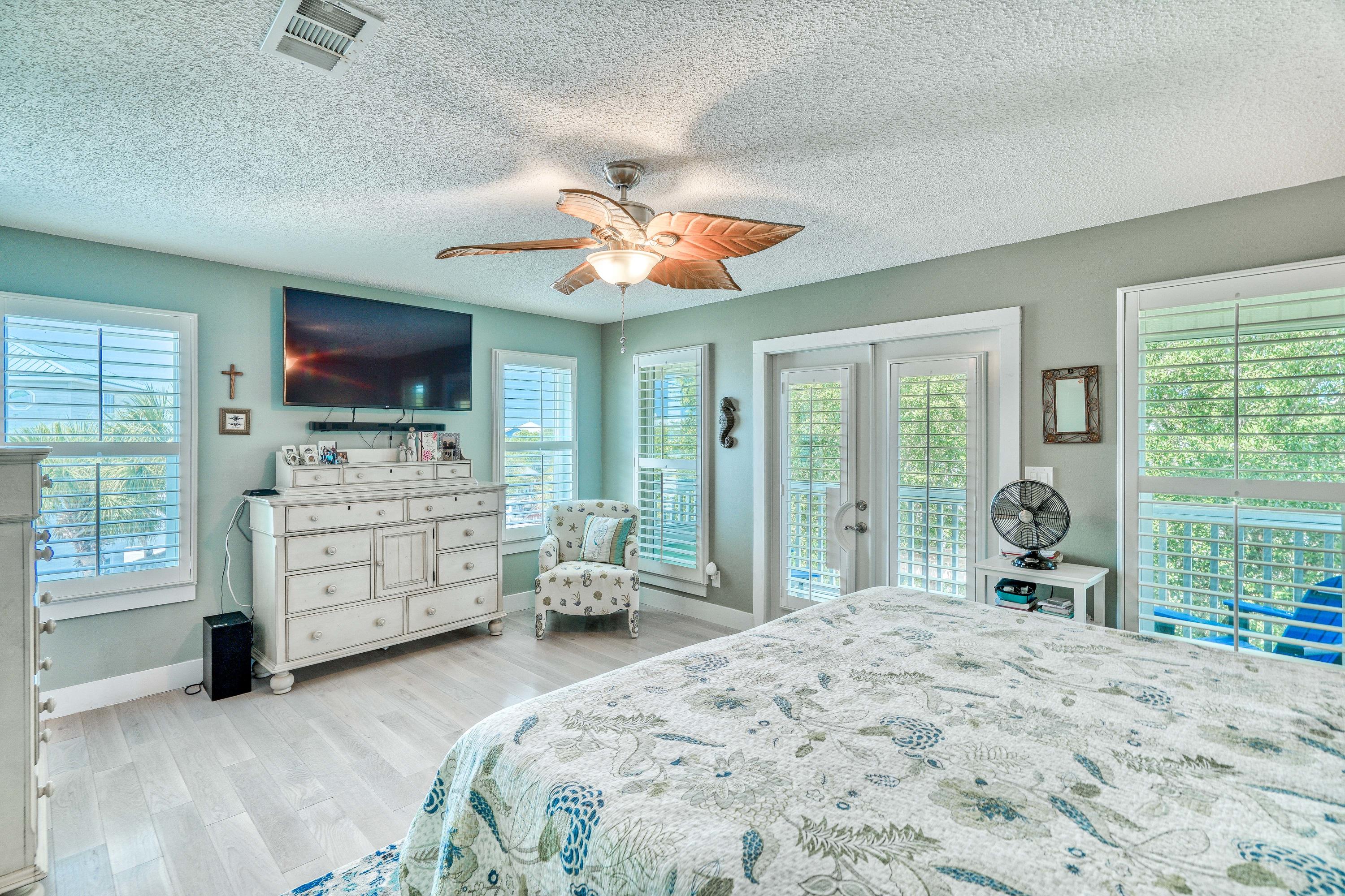 BEACH HIGHLANDS - Residential