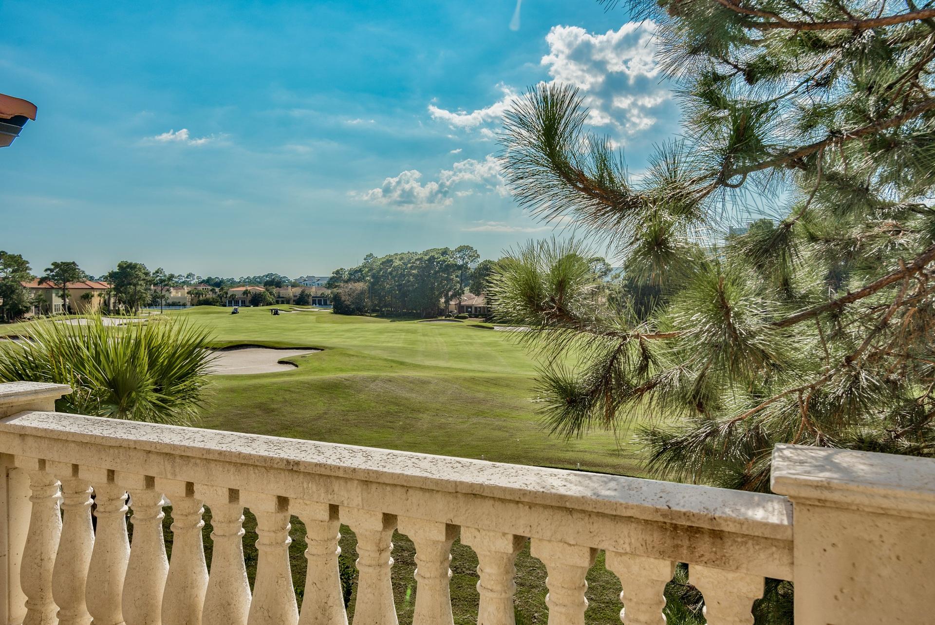 VILLA LAGO - Residential