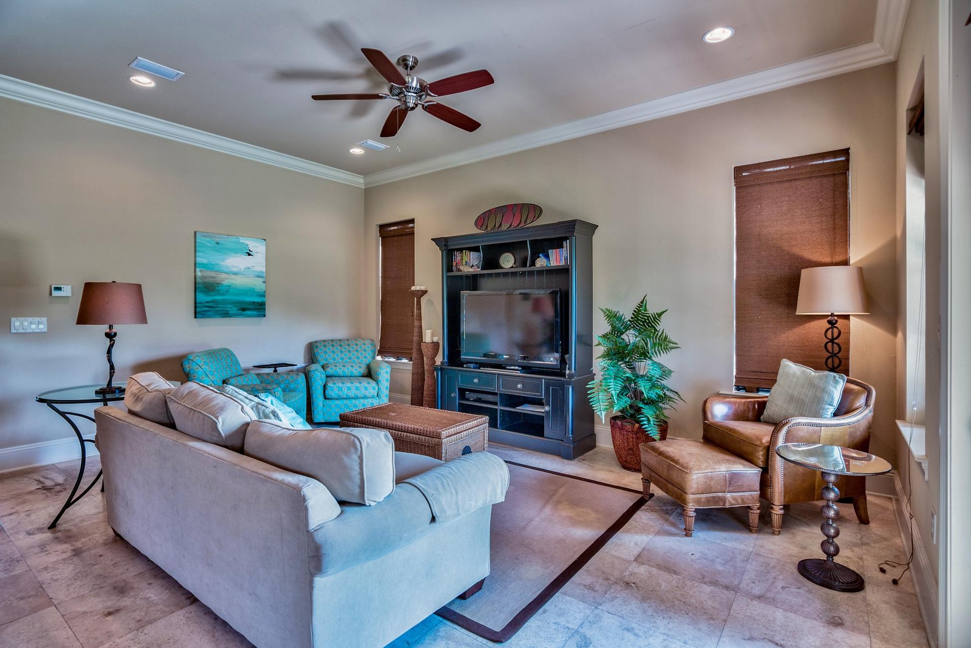 VILLA LAGO - Residential