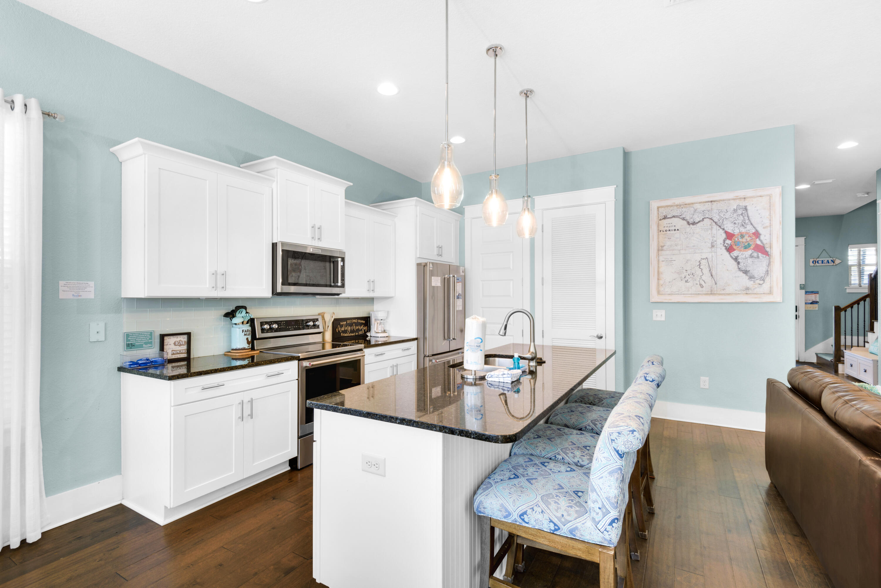 FRANGISTA BEACH 2ND ADDN - Residential