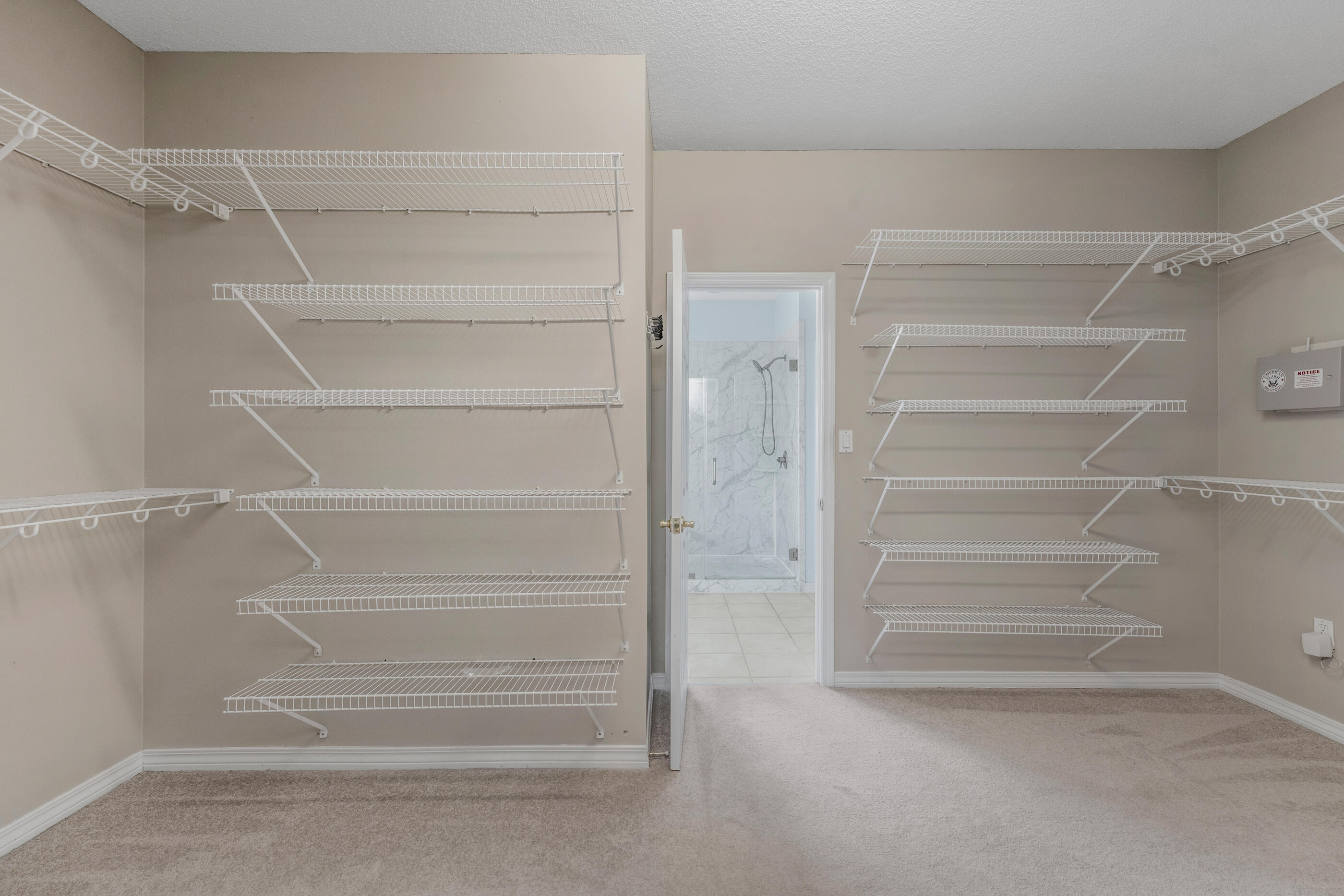 COSTA VERDE - Residential