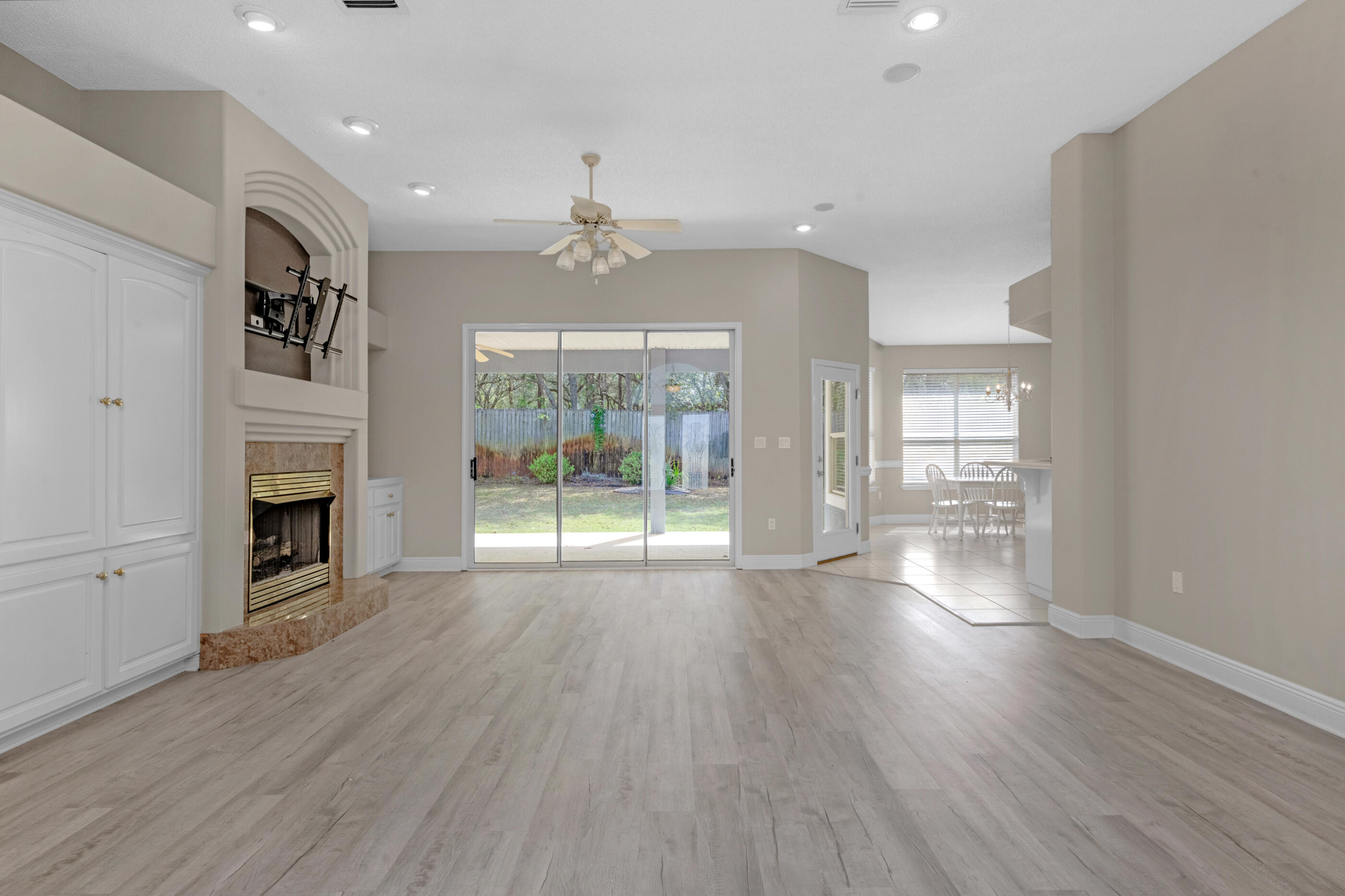 COSTA VERDE - Residential