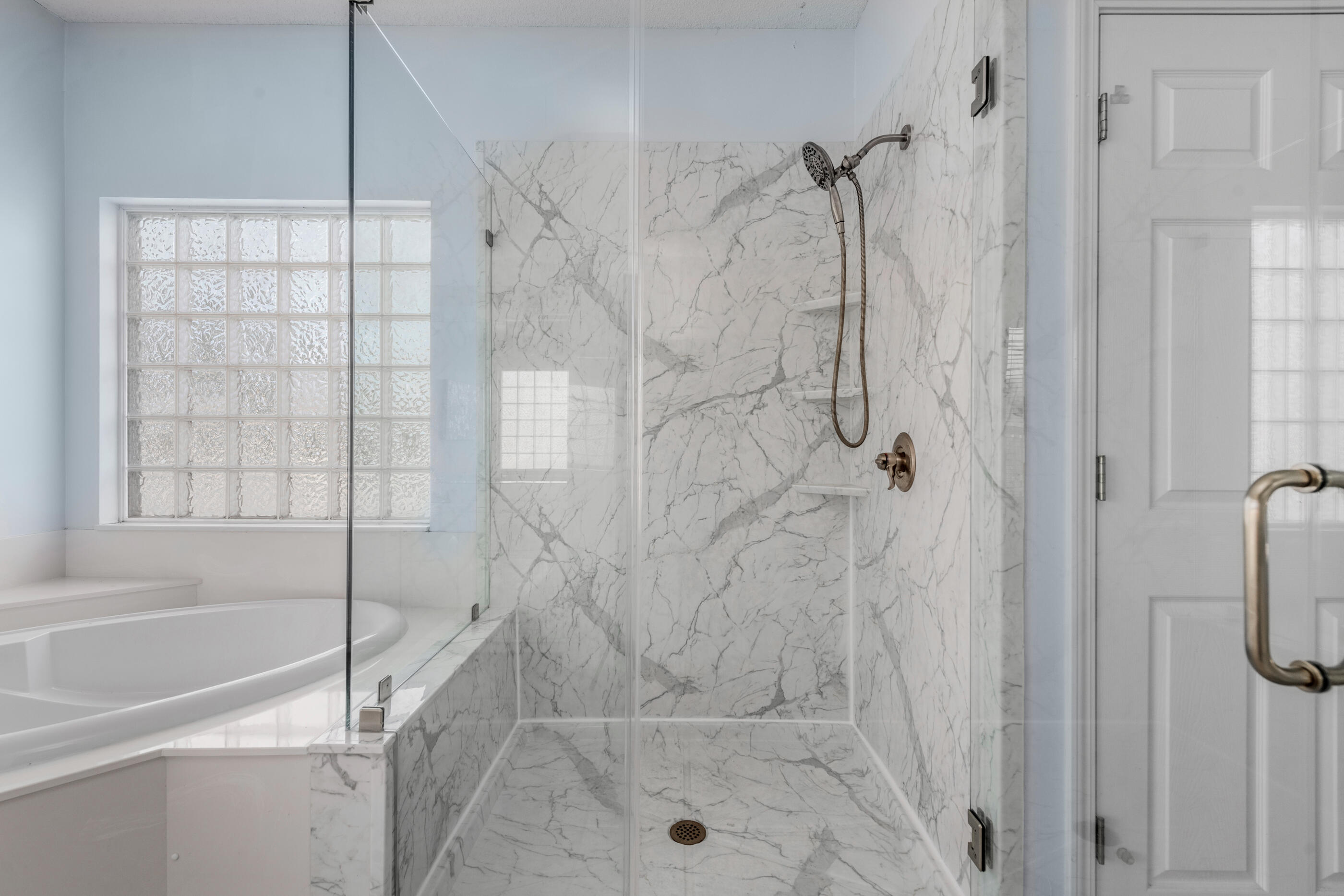 COSTA VERDE - Residential