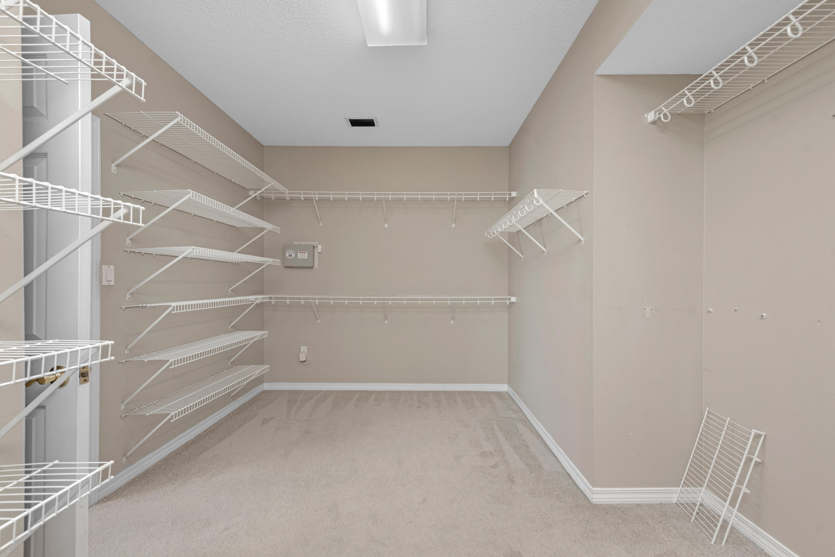 COSTA VERDE - Residential