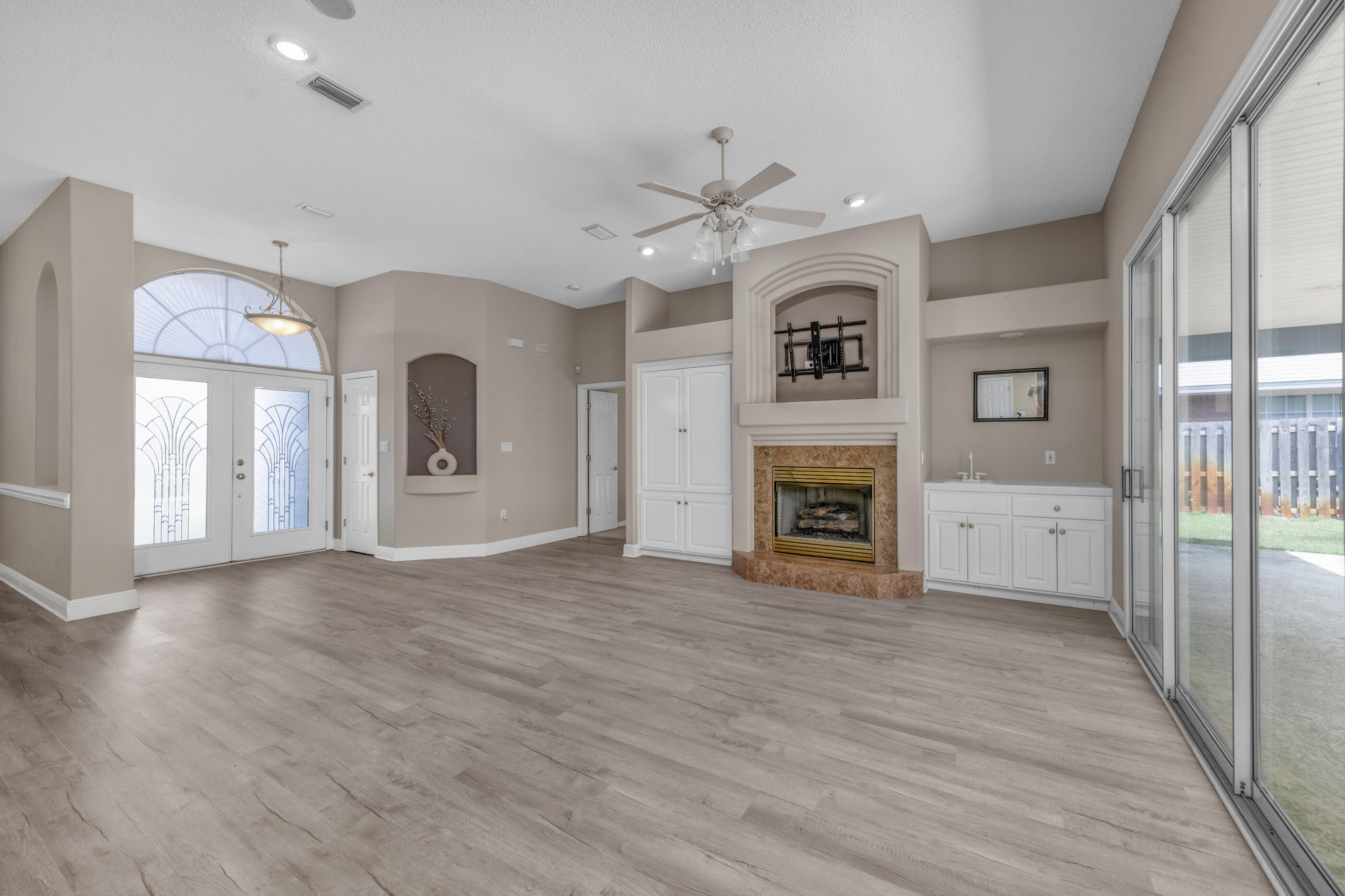 COSTA VERDE - Residential