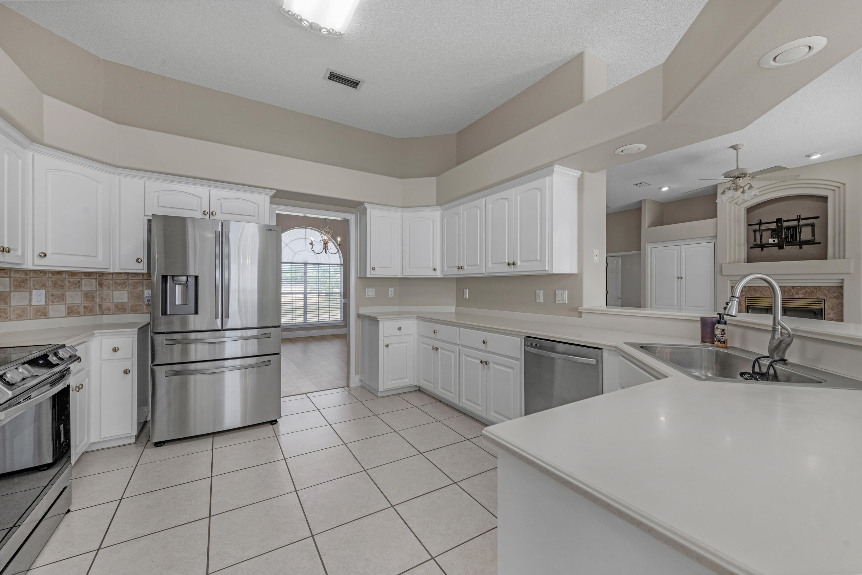 COSTA VERDE - Residential