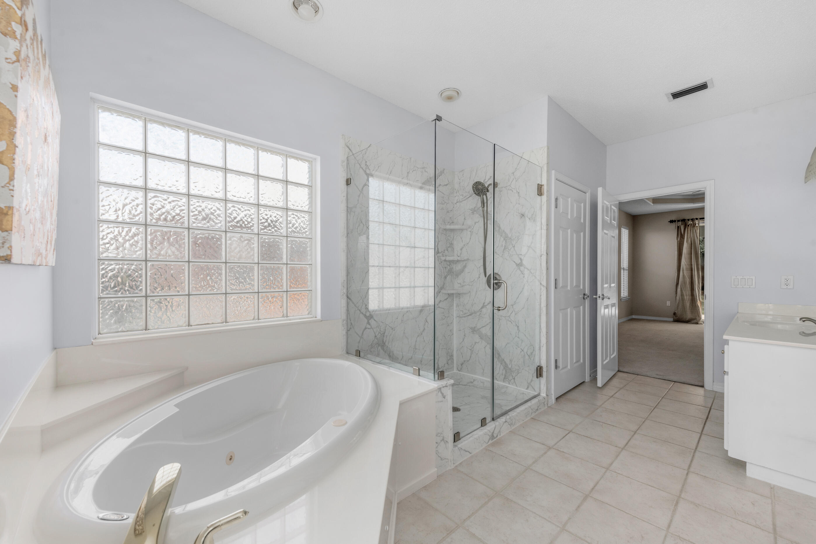 COSTA VERDE - Residential