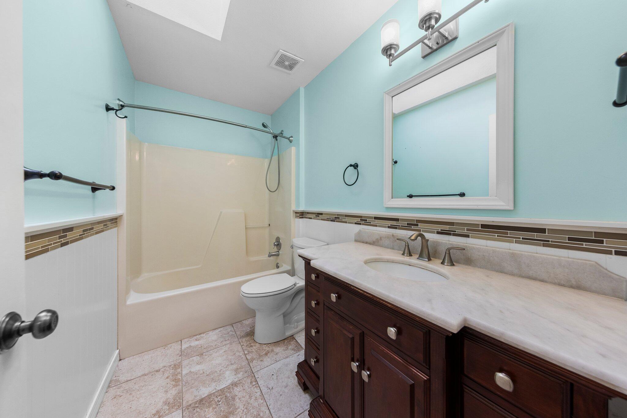 QUAIL TRAIL - Residential Lease