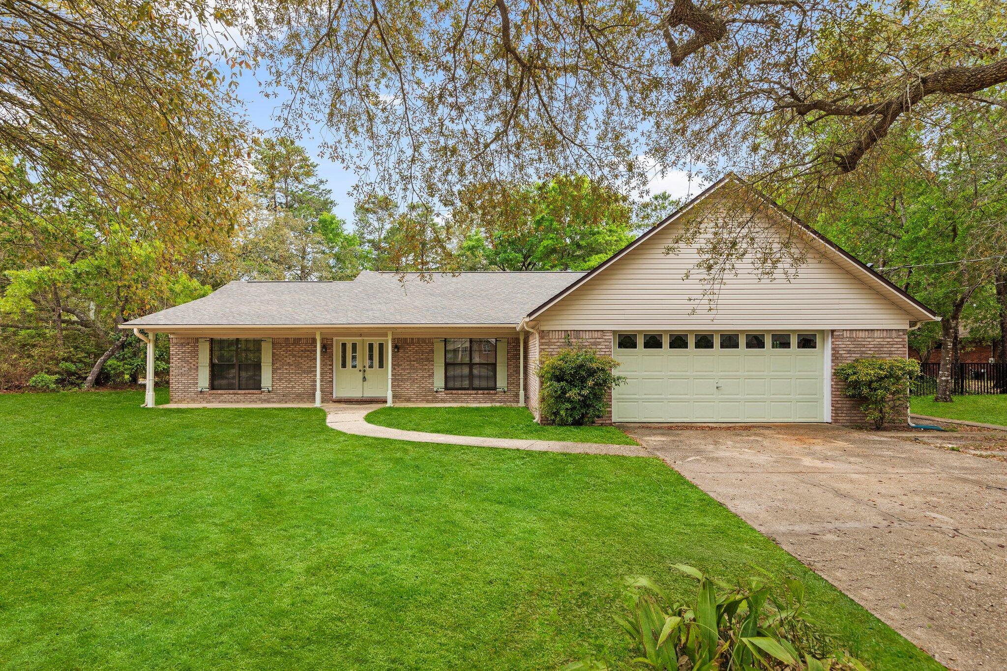 QUAIL TRAIL - Residential Lease