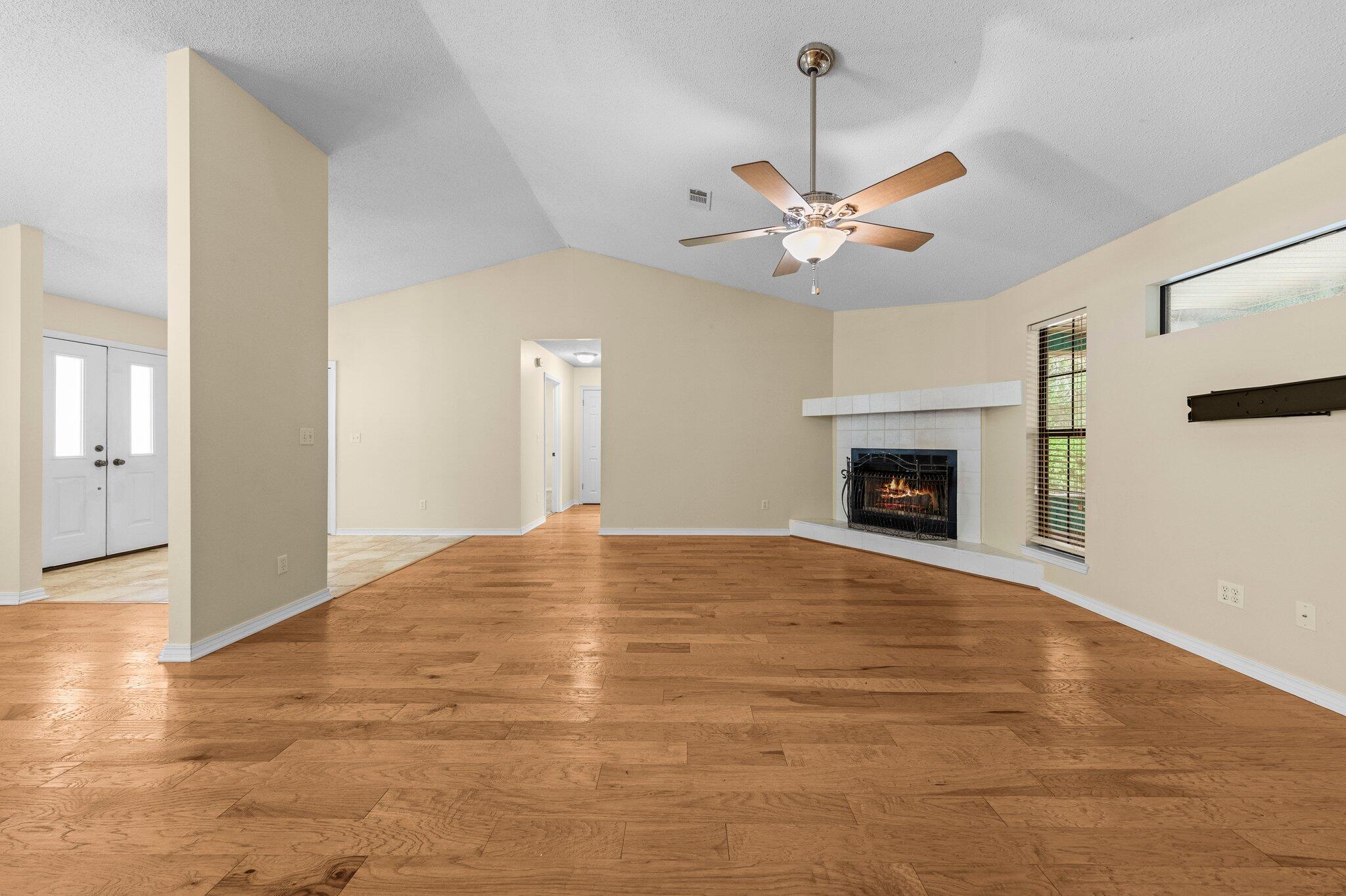 QUAIL TRAIL - Residential Lease