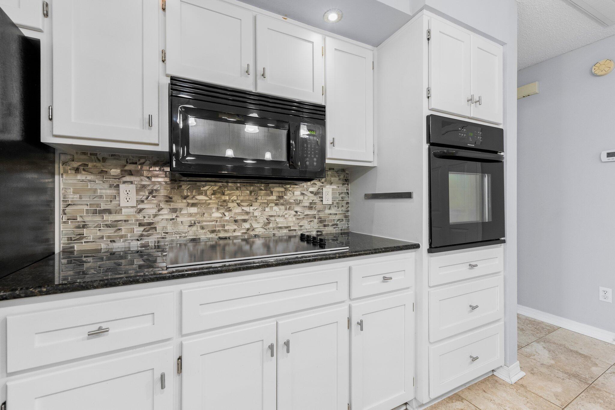 QUAIL TRAIL - Residential Lease