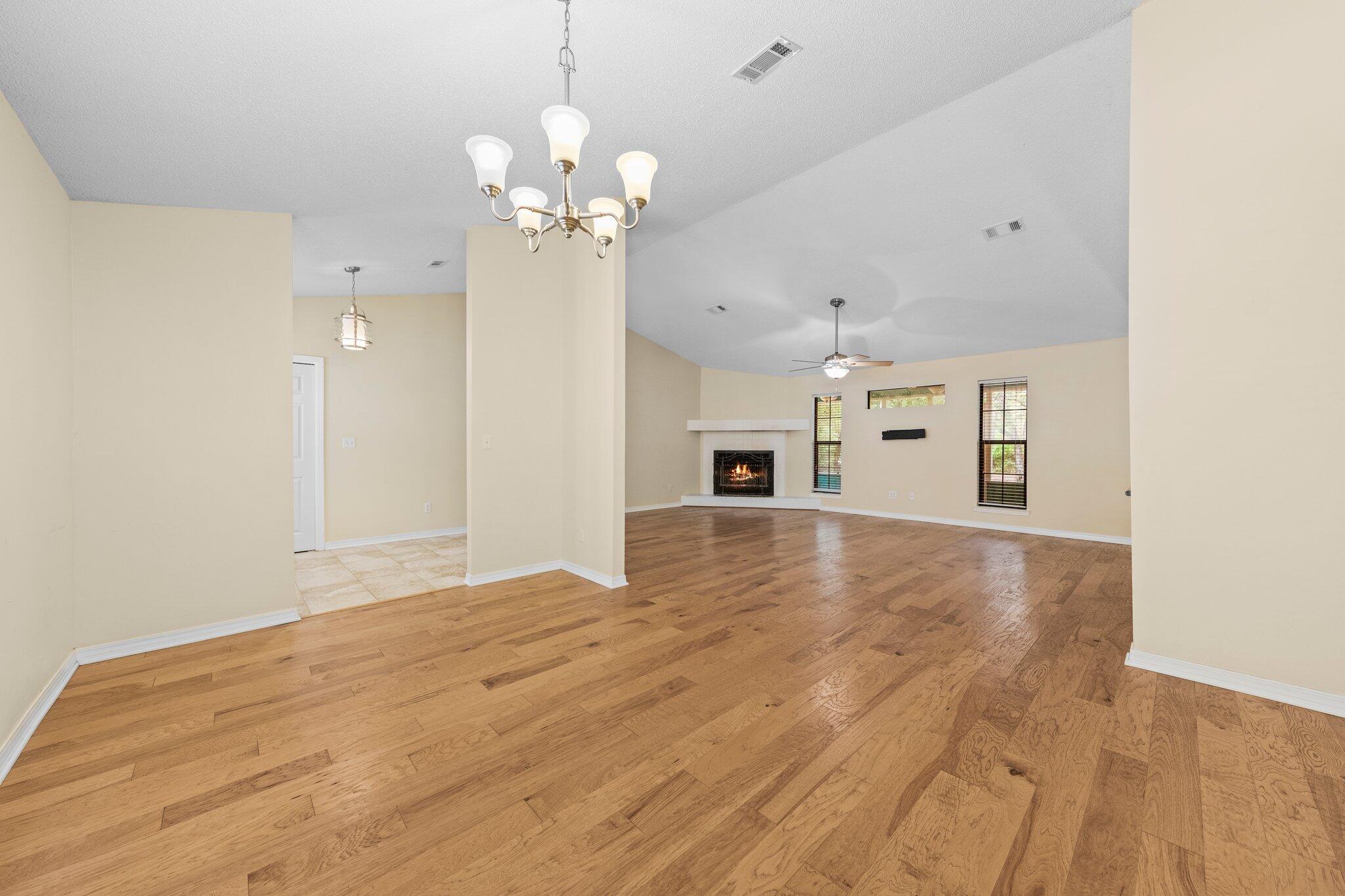 QUAIL TRAIL - Residential Lease