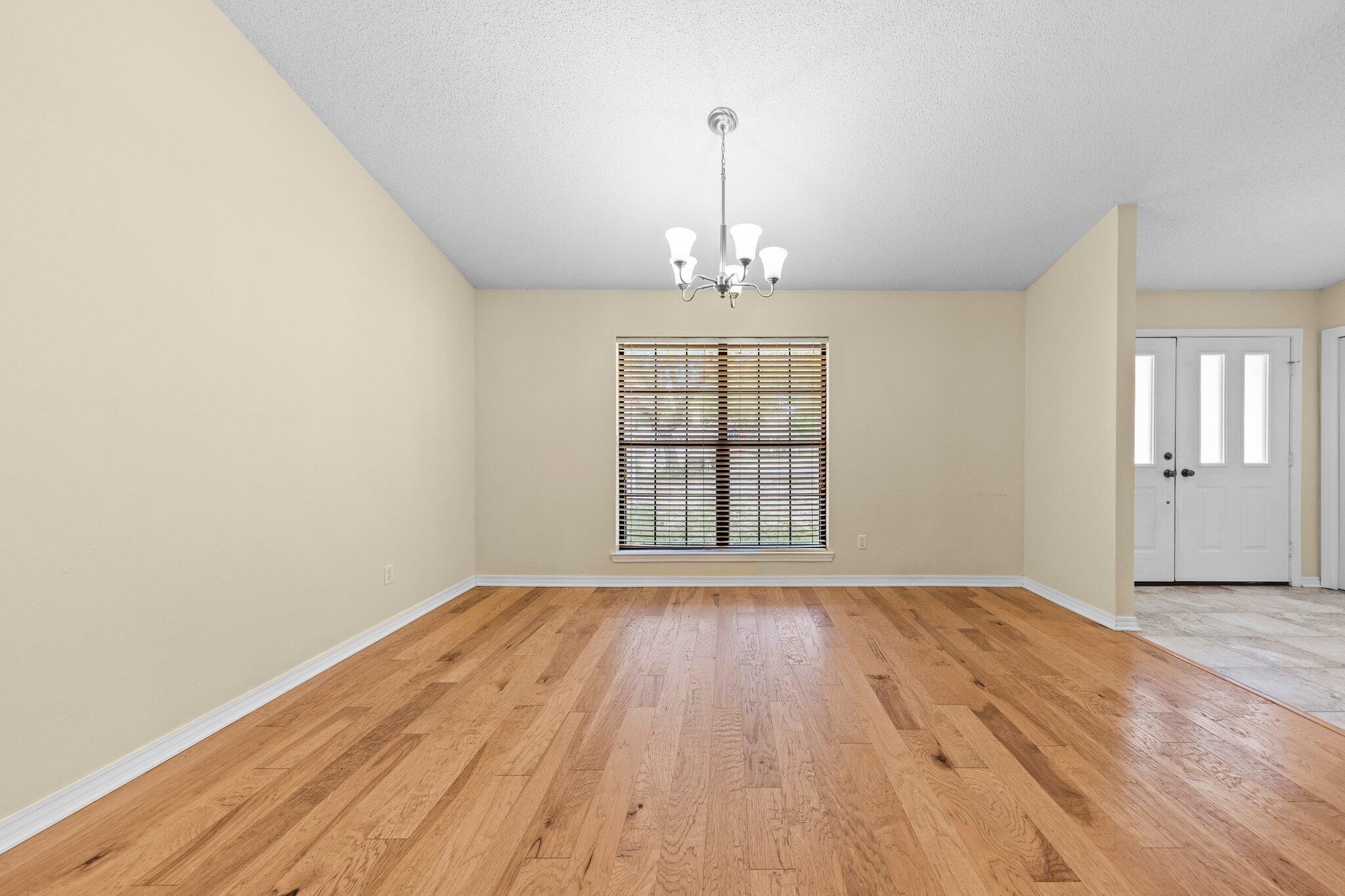 QUAIL TRAIL - Residential Lease