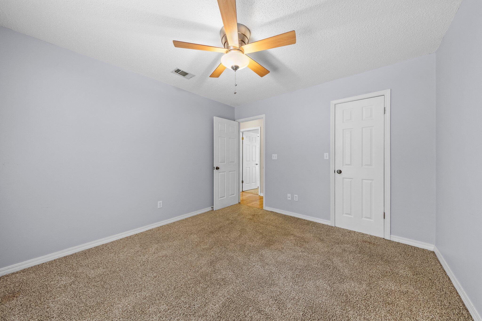 QUAIL TRAIL - Residential Lease