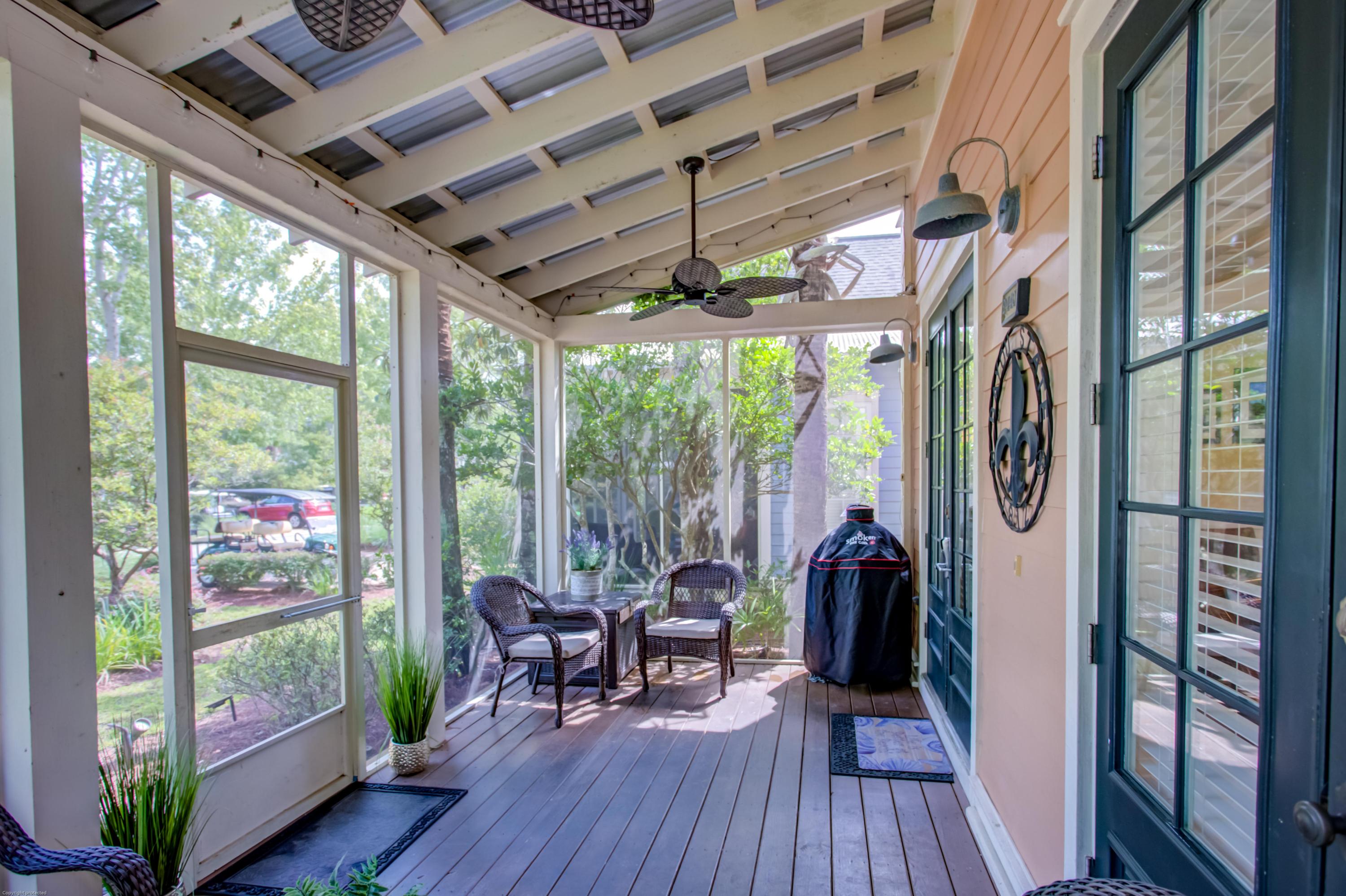 BUNGALOS AT SANDESTIN - Residential