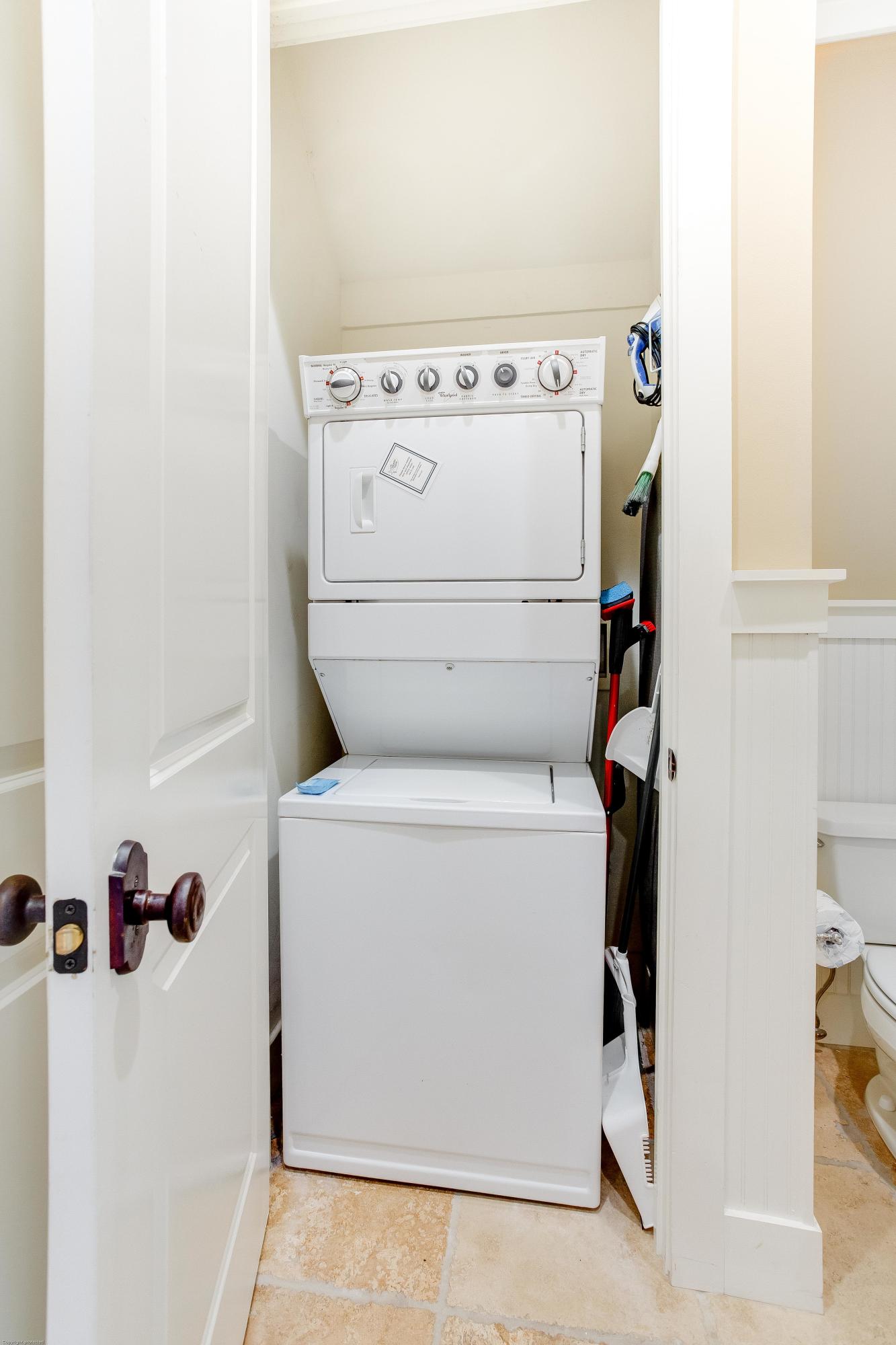 BUNGALOS AT SANDESTIN - Residential