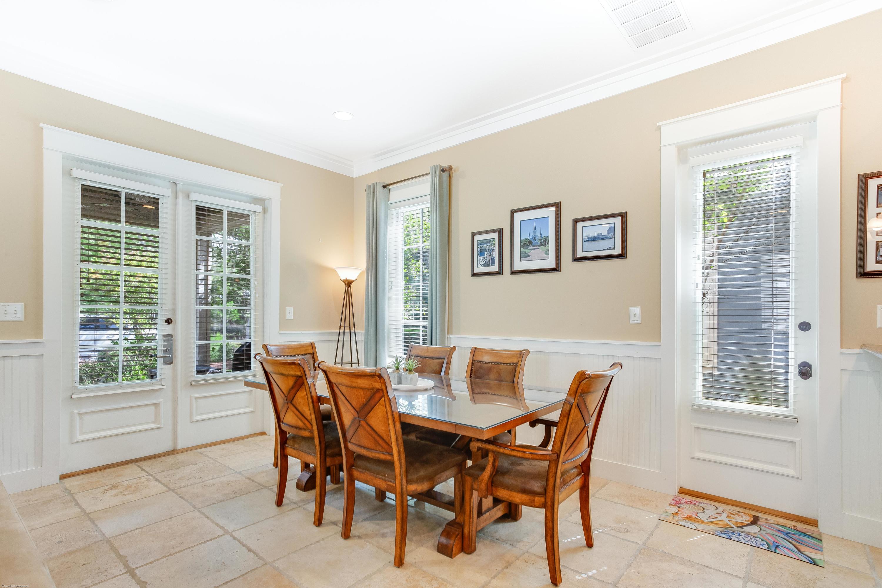 BUNGALOS AT SANDESTIN - Residential