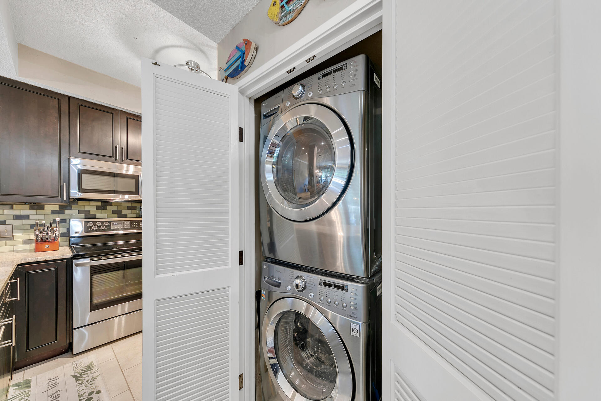 SUMMIT AT TOPS'L (THE) - Residential